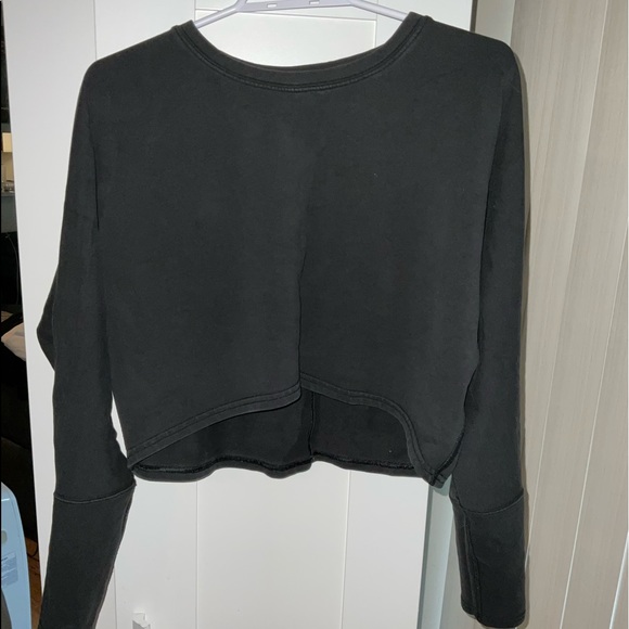 Lululemon cropped sweatshirt - Picture 1 of 5